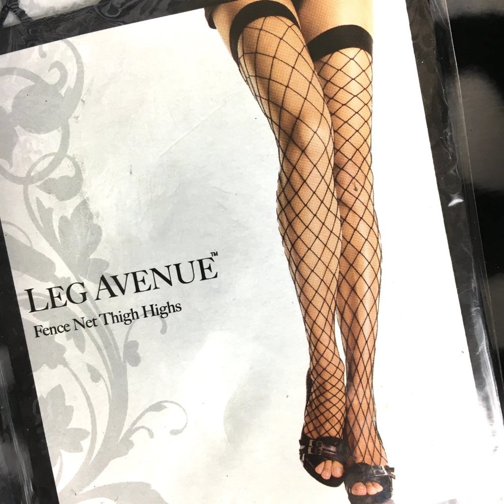 * LEG AVENUE #9014 Thigh High Blk Fence Net NWT NOS